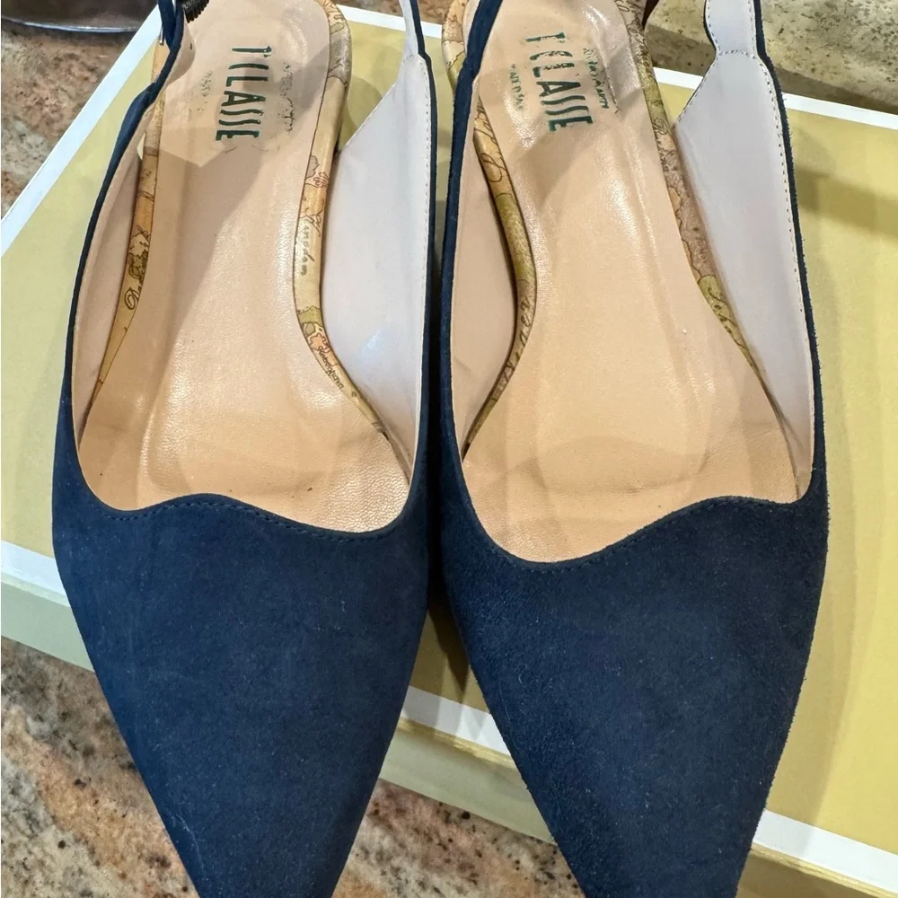 Alviero Martini Navy Pointed Toe Slingback Flats